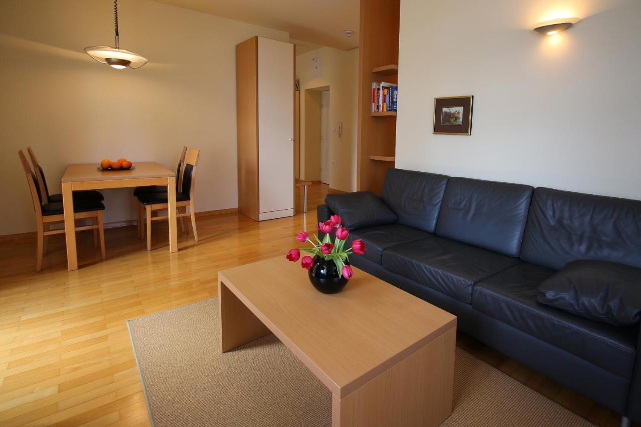 Apartments Villa Boltez Кран Екстериор снимка