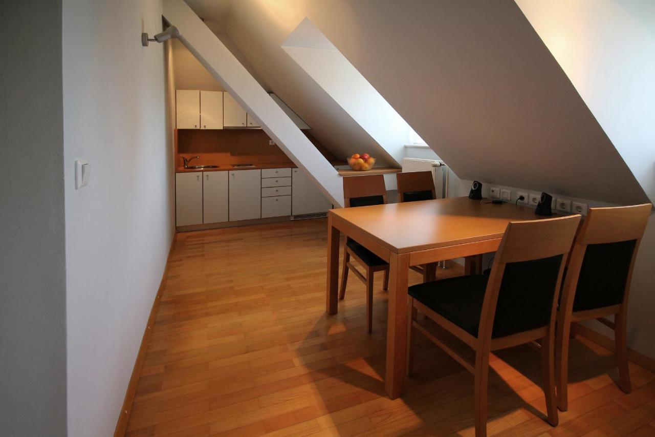 Apartments Villa Boltez Кран Екстериор снимка