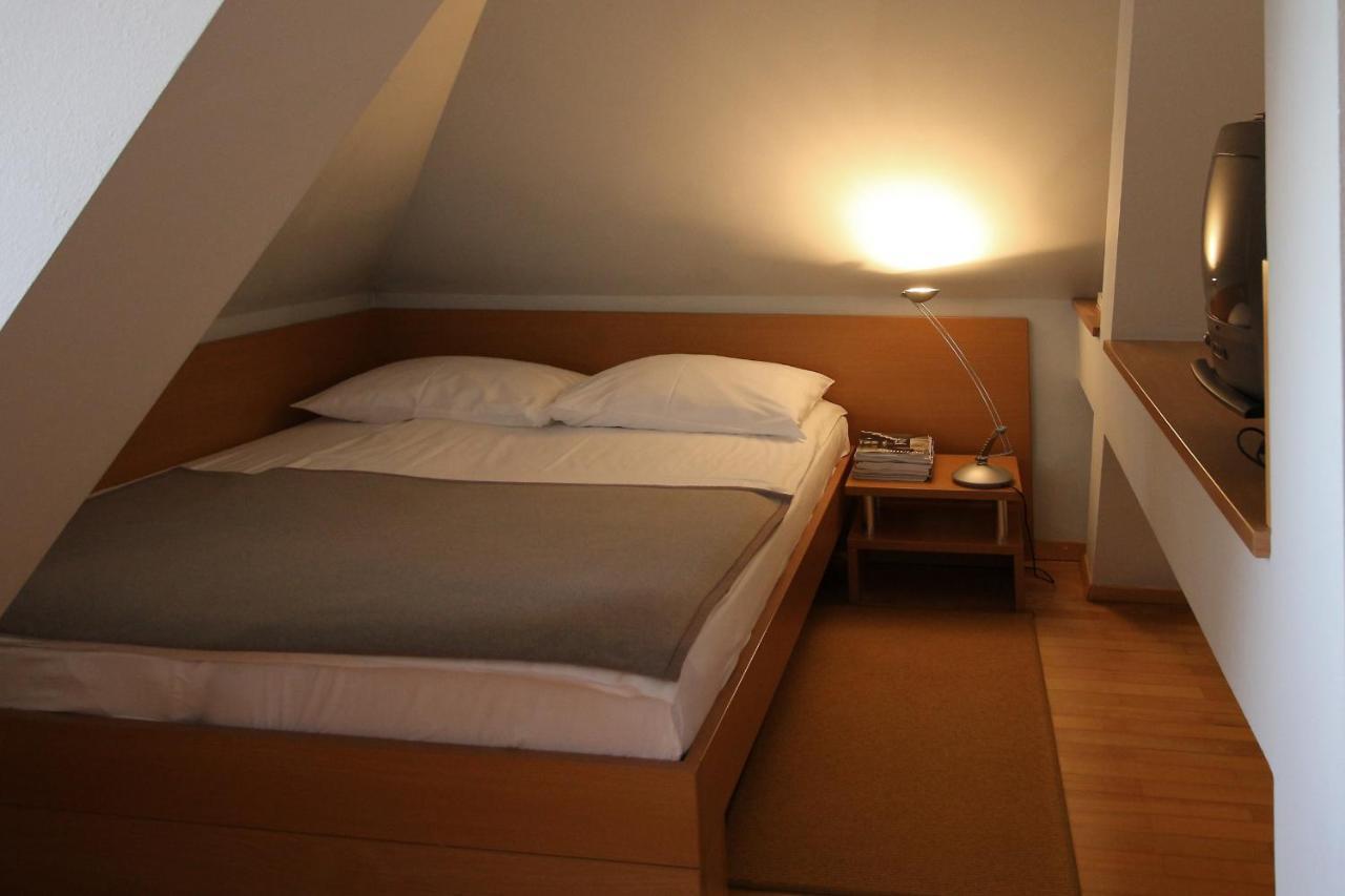 Apartments Villa Boltez Кран Екстериор снимка