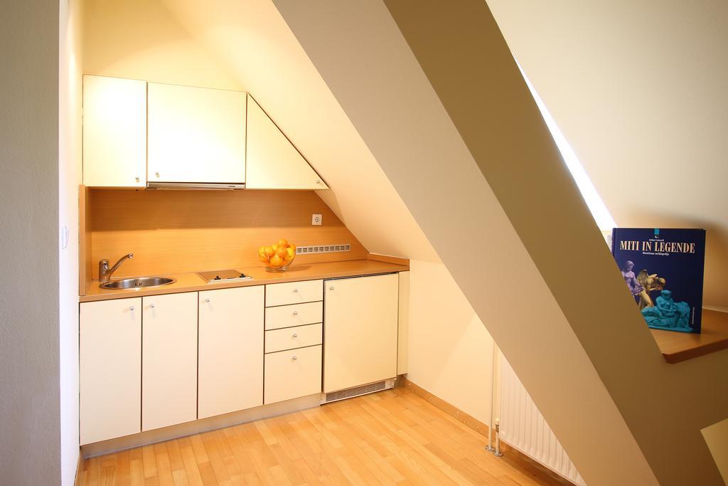 Apartments Villa Boltez Кран Стая снимка
