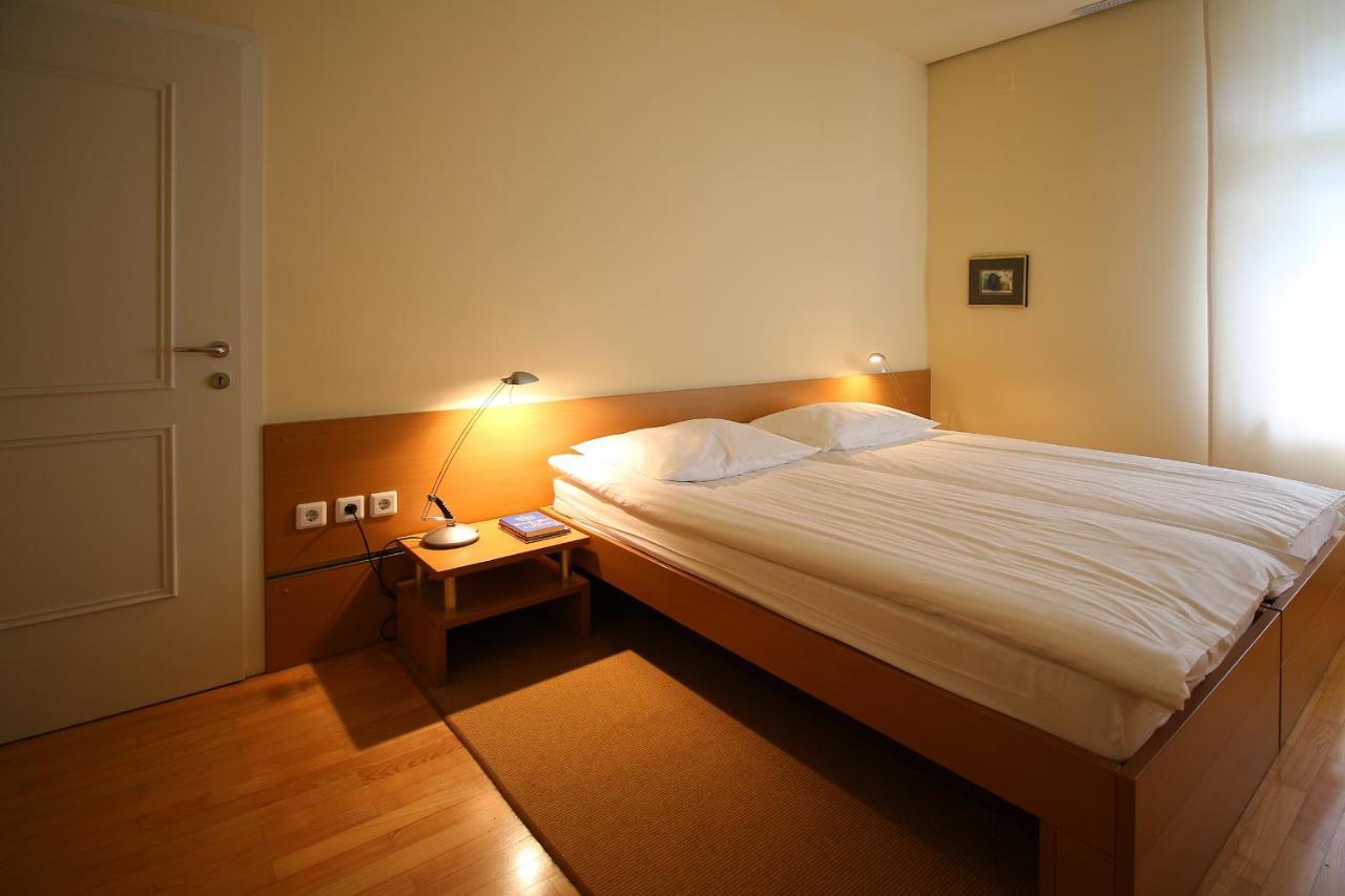 Apartments Villa Boltez Кран Екстериор снимка