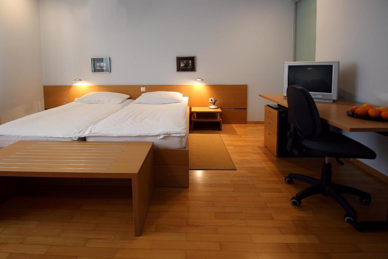 Apartments Villa Boltez Кран Екстериор снимка