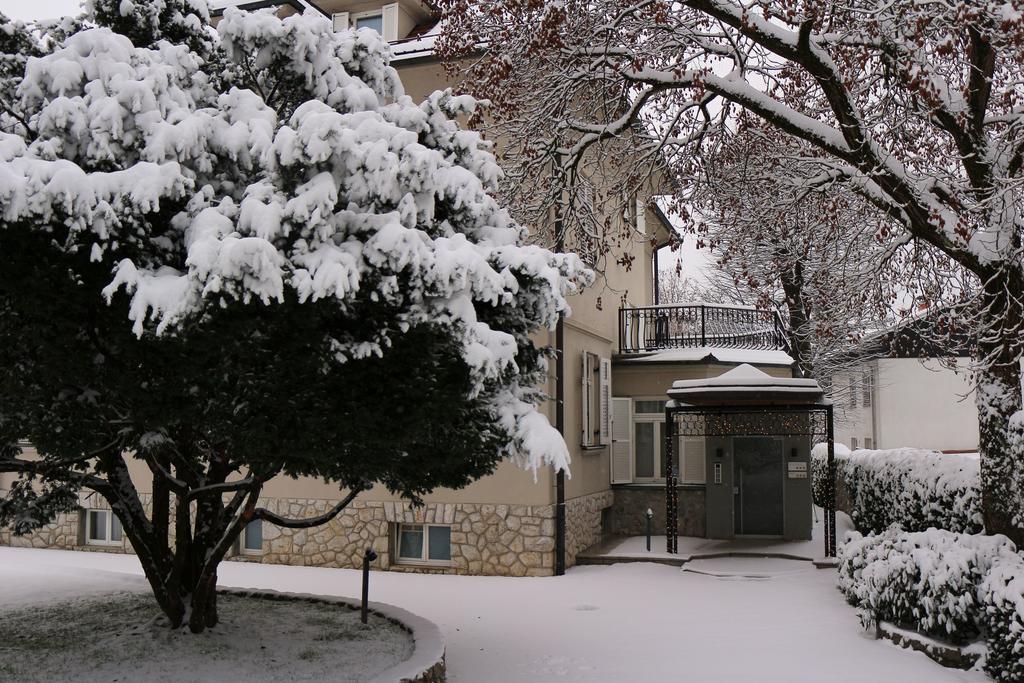 Apartments Villa Boltez Кран Екстериор снимка