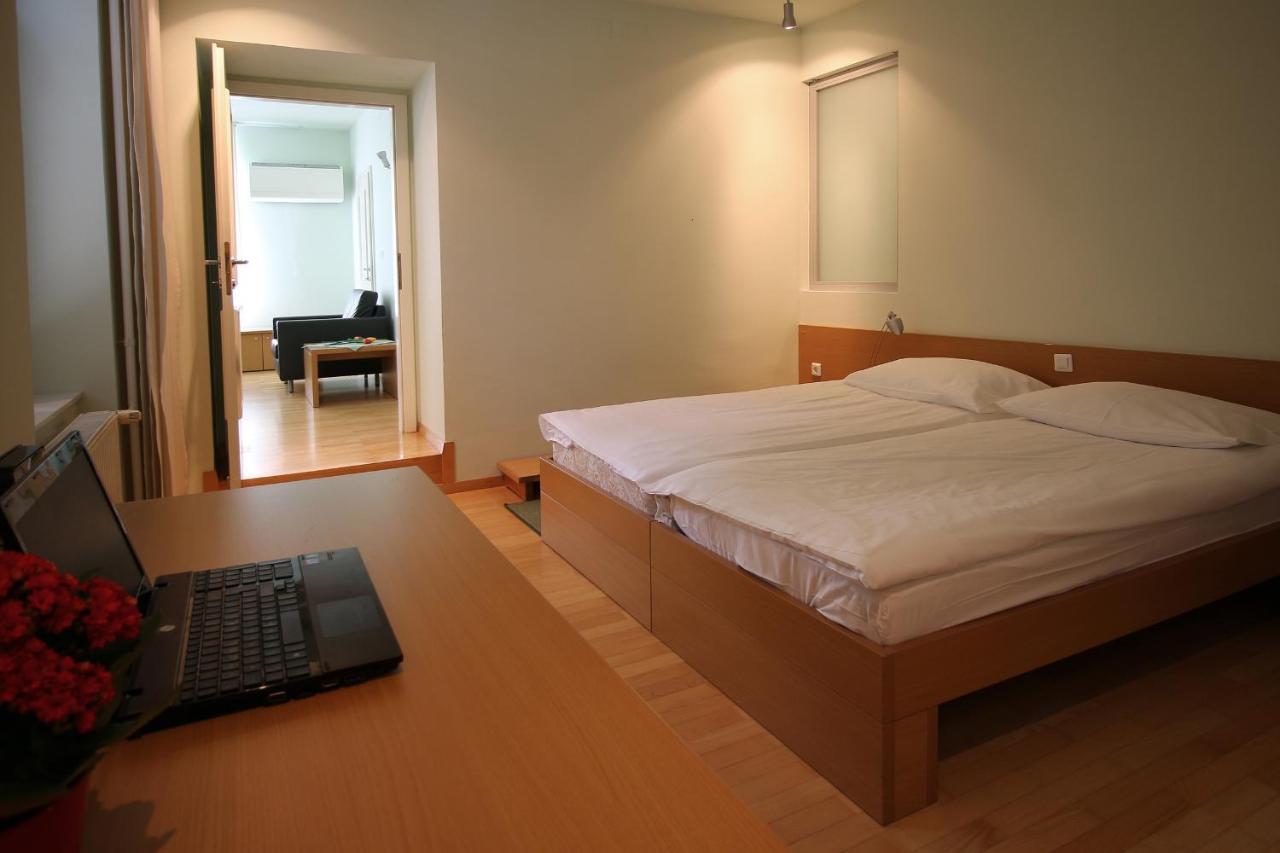 Apartments Villa Boltez Кран Екстериор снимка