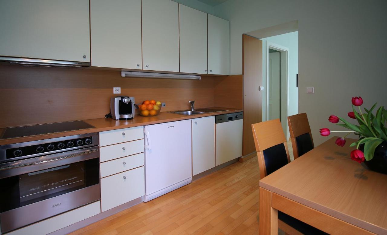 Apartments Villa Boltez Кран Екстериор снимка
